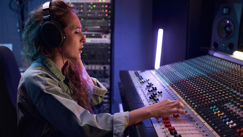 Career guidance for a position Practical audio and sound engineer