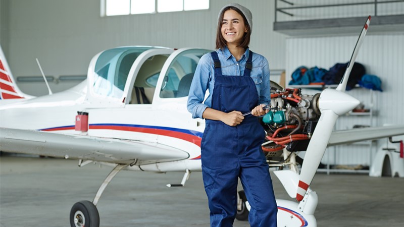 Career guidance for a position Aeronautical engineer