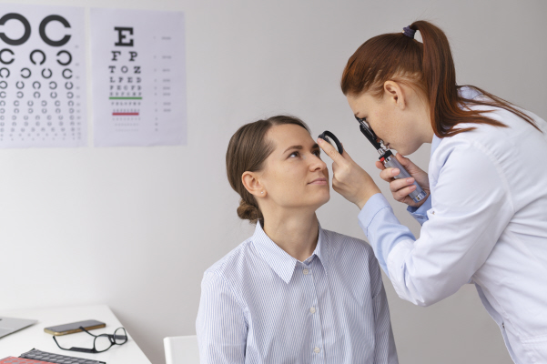 Career guidance for a position Optician