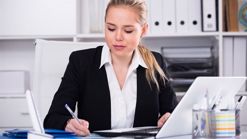 Career guidance for a position Legal Secretary