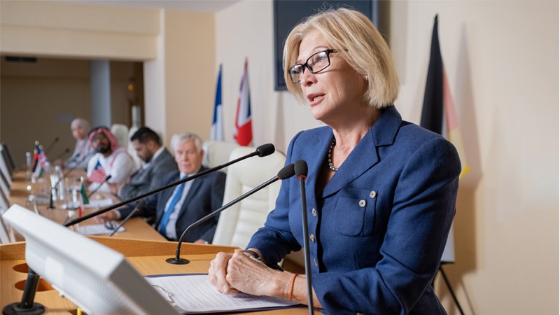 Профориентация для должности дипломат