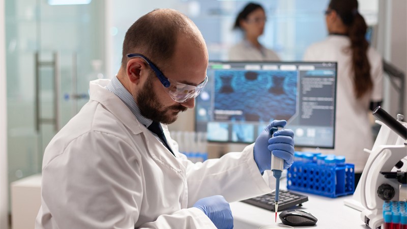 Career guidance for a position Laboratory manager