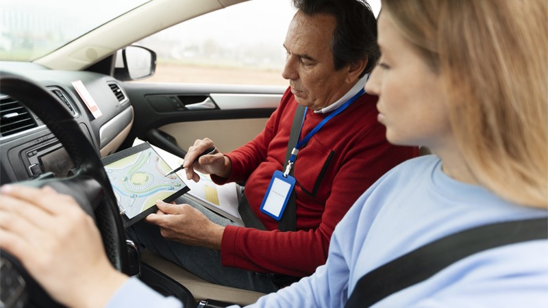 Career guidance for a position Driving instructor