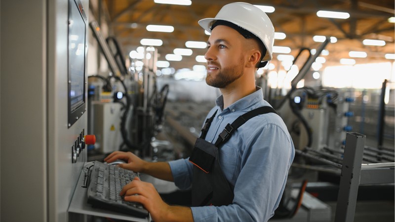 הכוונה תעסוקתית לתפקיד מפעיל/ת מכונה