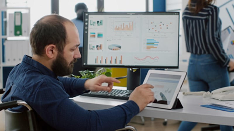 Career guidance for a position Analyst